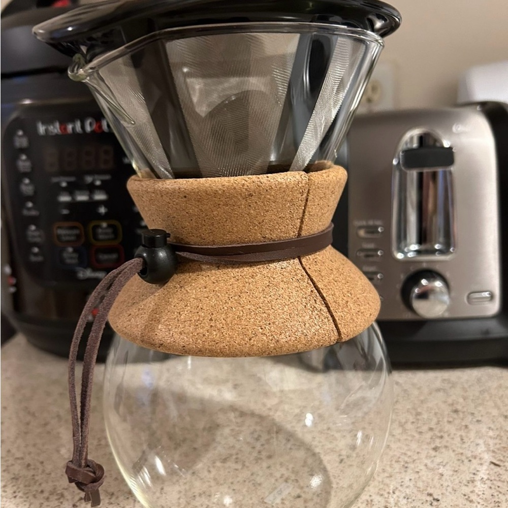 bodum pour over coffee maker 4 cup